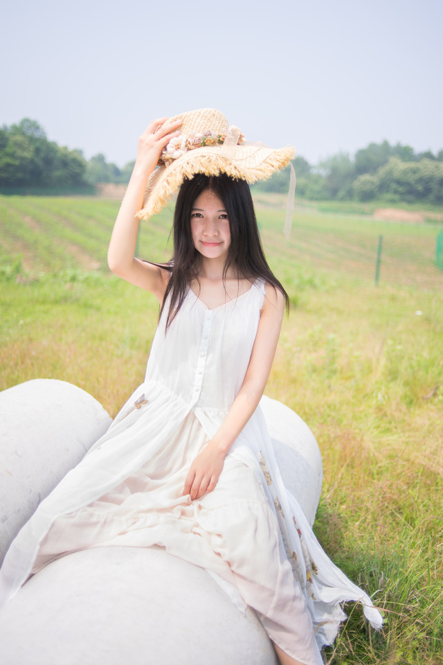 夏天的风轻轻的拂过你脸庞高清户外写真,清纯美女,